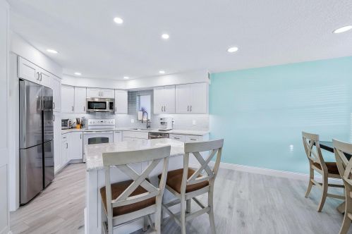 258 Seabreeze Cir, Jupiter FL  33477-6416 exterior