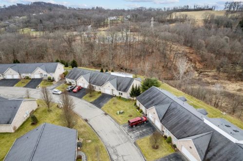 37 Elena Ave, New Kensington PA  15068-9749 exterior