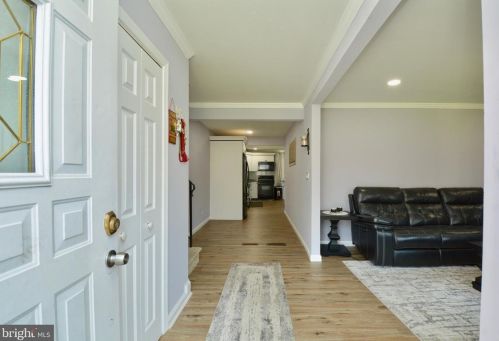 6609 Terry Dr, Springfield, VA 22150-3519