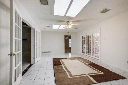 13022 Fall Manor Dr, Dallas TX  75243-2426 exterior