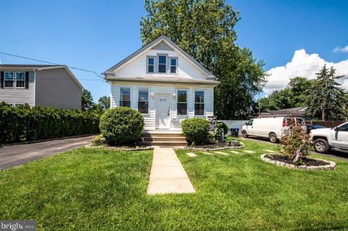 2310 Blueball Ave, Boothwyn, PA 19061-3622