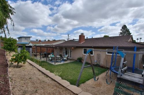 6352 Lake Dora Ave, San Diego CA 92119-3128 exterior