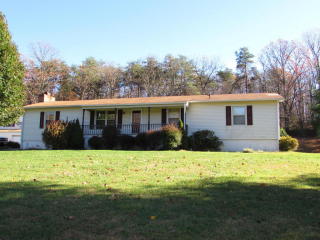 1141 Steep Hill Ln, Vinton, VA 24179-5737