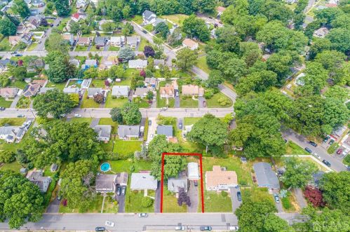 984 Maltby Ave, South Plainfield NJ  07080-2216 exterior