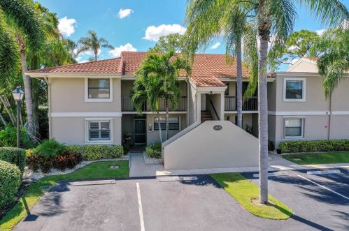 13335 Touchstone Pl, West Palm Beach, FL 33418-6914