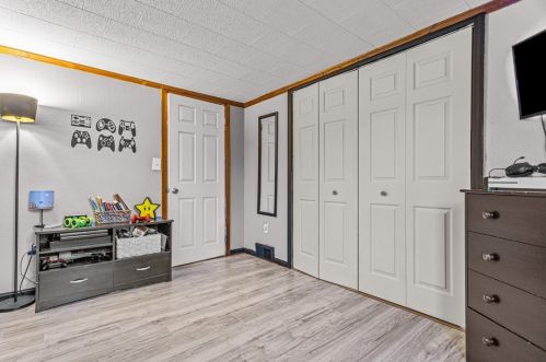 208 Margaret Ave, Evans City PA  16033-9262 exterior