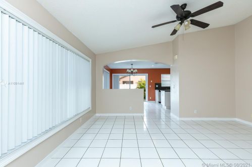 20885 15th St, Hollywood, FL 33029-2313