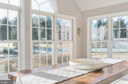 4312 Wyndemere Cir, Schnecksville PA  18078-3529 exterior