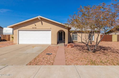 4216 Villa Rita Dr, Glendale, AZ 85308-2513