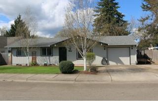 167 8th St, Walker, OR 97426-9662