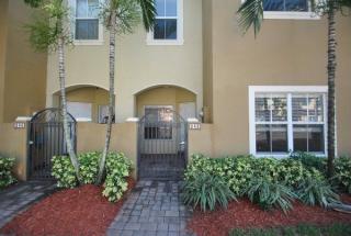 248 Lake Monterey Cir, Boynton Beach FL  33426-8442 exterior