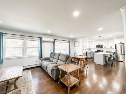 49 Bunny Rd, Norwich CT  06365-8705 exterior