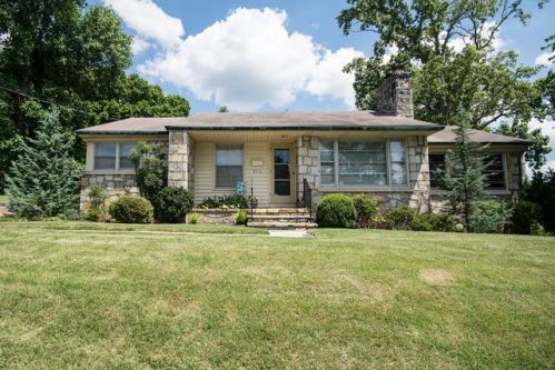 310 Colonial Ave, Fredericksburg, VA 22405-2303