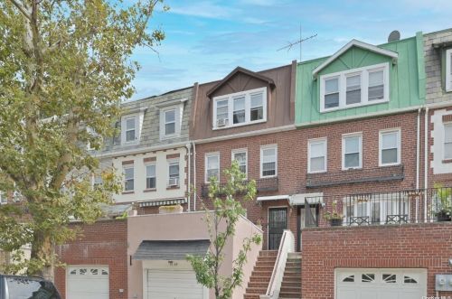 21-43 24th St, Long Island City, NY 11105