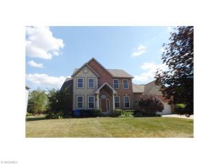 4388 Ridge Crest Dr, Akron, OH 44321-3066