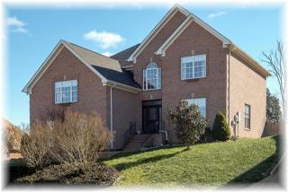 129 Pilot Knob Ln, Hendersonville, TN 37075-6729