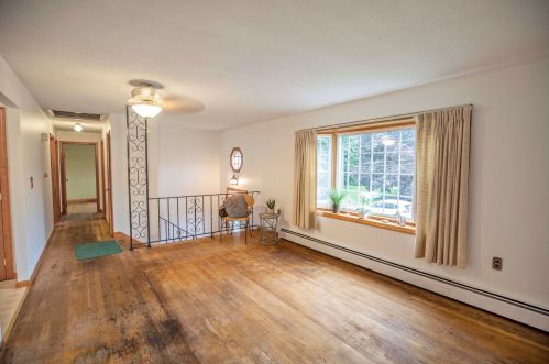 9 Mulberry Rd, Salem NH  03079-3801 exterior