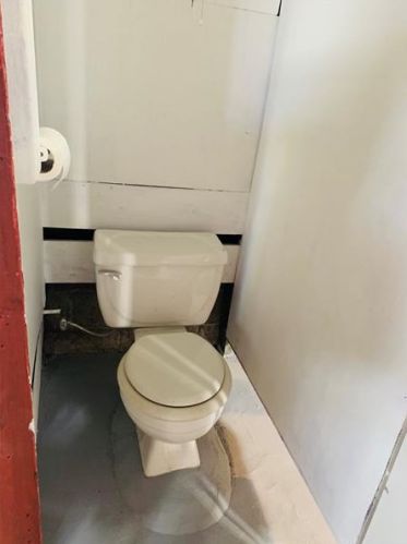 109 Riverview St, Whitaker PA 15120-2458 exterior