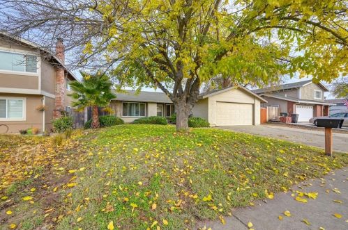 6311 Misty Wood Way, Citrus Heights, CA 95621-3504