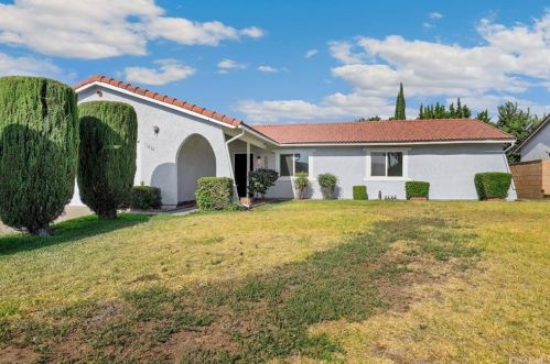 12078 Abacherli Pl, Chino, CA 91710-1825