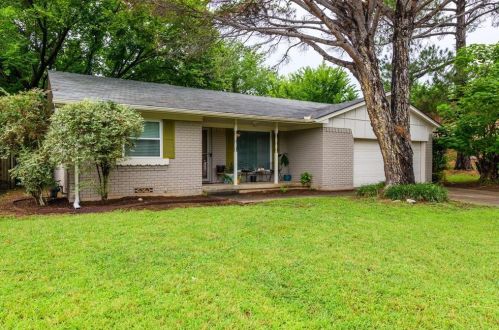 1808 Mohican St, Denton, TX 76209-3434