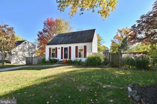 14507 Silverdale Dr, Woodbridge, VA 22193-3419