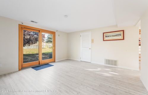 35 Rhode Is Dr, Jackson Twp NJ 08527-1453 exterior