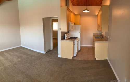 5025 Cpe May Ave, San Diego CA  92107-2525 exterior