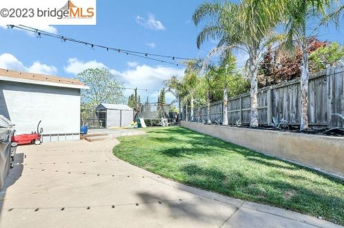 4814 Chablis Ct, Oakley CA  94561-1809 exterior