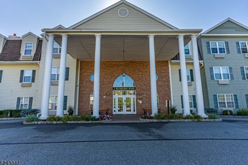 2 Richmond Rd, West Milford NJ  07480-1990 exterior