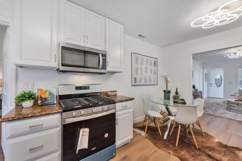 1244 106th Ave, Oakland CA  94603-3814 exterior