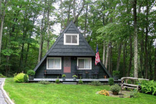 149 Sidney St, Rochester, NY 14609-7043