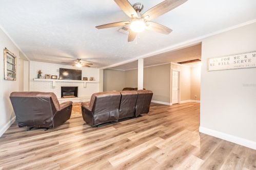 2406 Sunset Ln, Lutz FL  33549-8209 exterior