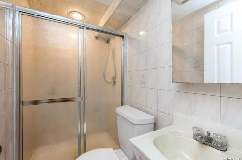 161-12 99th St, Jamaica NY  11414-2811 exterior