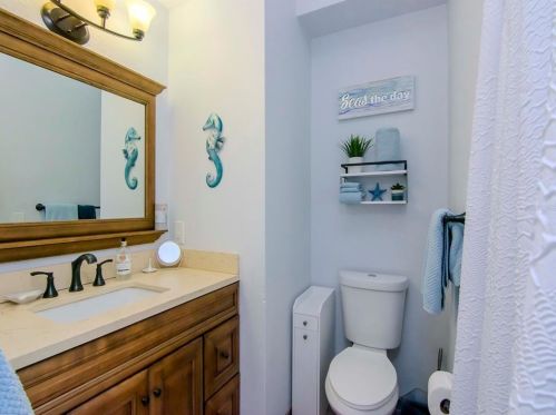 10730 Oakhaven Dr, Pinellas Park FL  33782-2511 exterior