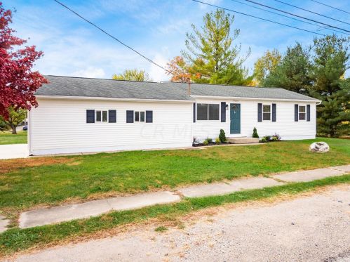 7035 London Groveport Rd, Darbydale, OH 43123-9663