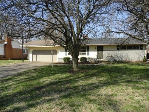 5599 Burdette Ln, Newburgh, IN 47630-9477