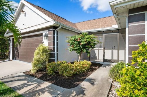 101 Sharwood Dr, Naples FL  34110-5721 exterior