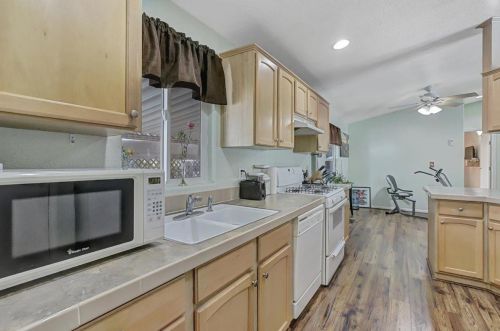 10 Wendy Cir, Grass Valley CA  95945-7037 exterior