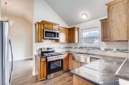 725 Rawlins Dr, Lancaster TX  75146-1231 exterior