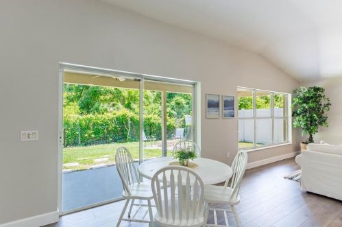 1427 Watermill Cir, Tarpon Springs FL  34689-7031 exterior