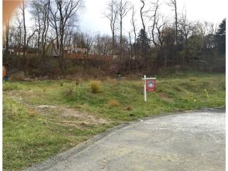 134 Richard Dr, Glenshaw, PA 15116-1200