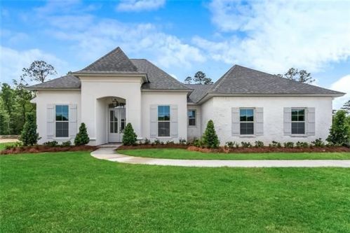 551 Camden Park Dr, Covington, LA 70435