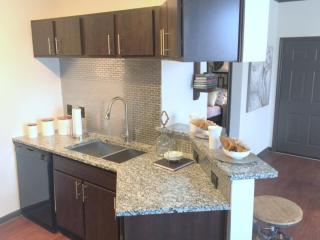 619 Rollingbrook St, Baytown TX  77521-4061 exterior