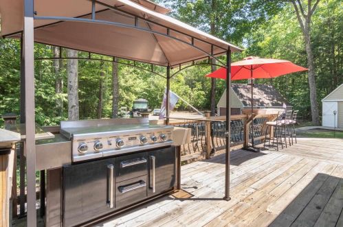 63 Durrell Mountain Rd, Belmont NH  03220-3305 exterior