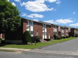 150 Shawn Dr, Bristol CT  06010-1201 exterior