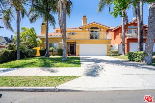 1747 Arlington Ave, Torrance CA 90501-3531 exterior