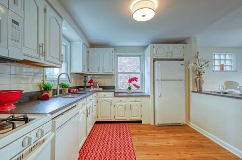 3820 Howley St, Pittsburgh PA 15224-1439 exterior