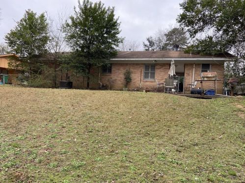 204 Sheridan Dr, Palestine, TX 75801-4044