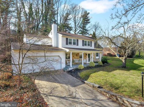 108 Yellow Breeches Dr, Camp Hill, PA 17011-8341